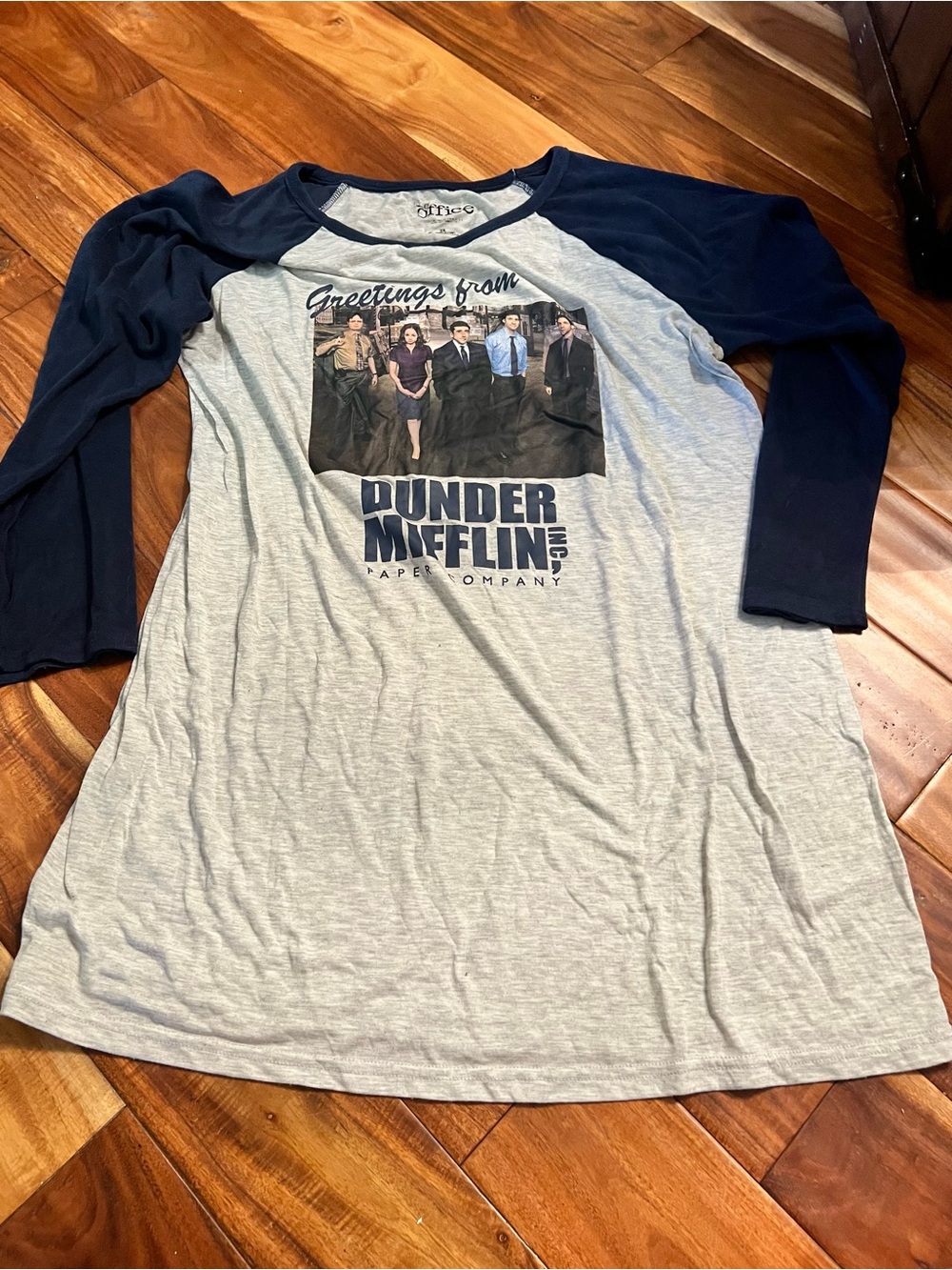 The office greetings from Dunder mufflin graphic t-shirt. Size 2xl